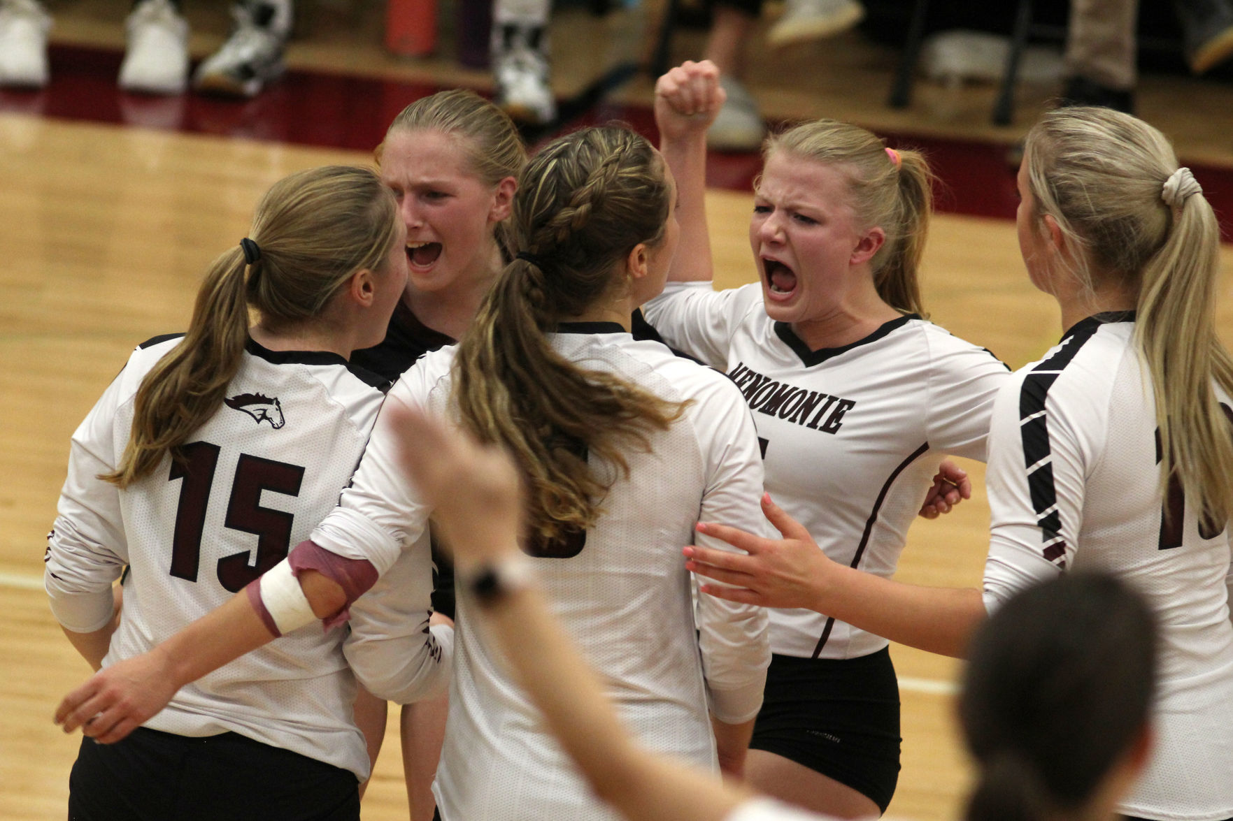 Medford at Menomonie volleyball 10-10-19